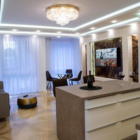 גיור Dream Apartman 2 With Free Parking מראה חיצוני תמונה