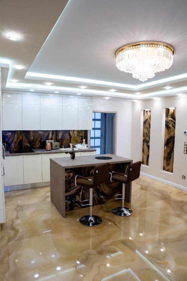 גיור Dream Apartman 2 With Free Parking מראה חיצוני תמונה