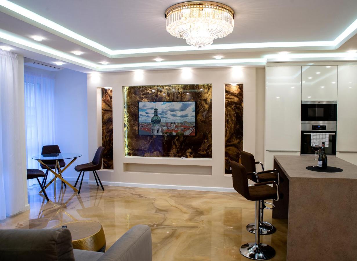 גיור Dream Apartman 2 With Free Parking מראה חיצוני תמונה